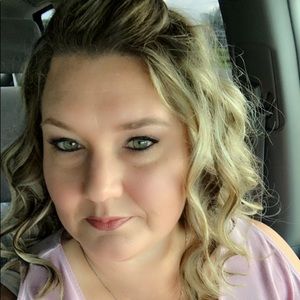 Meet your Posher, Stacie